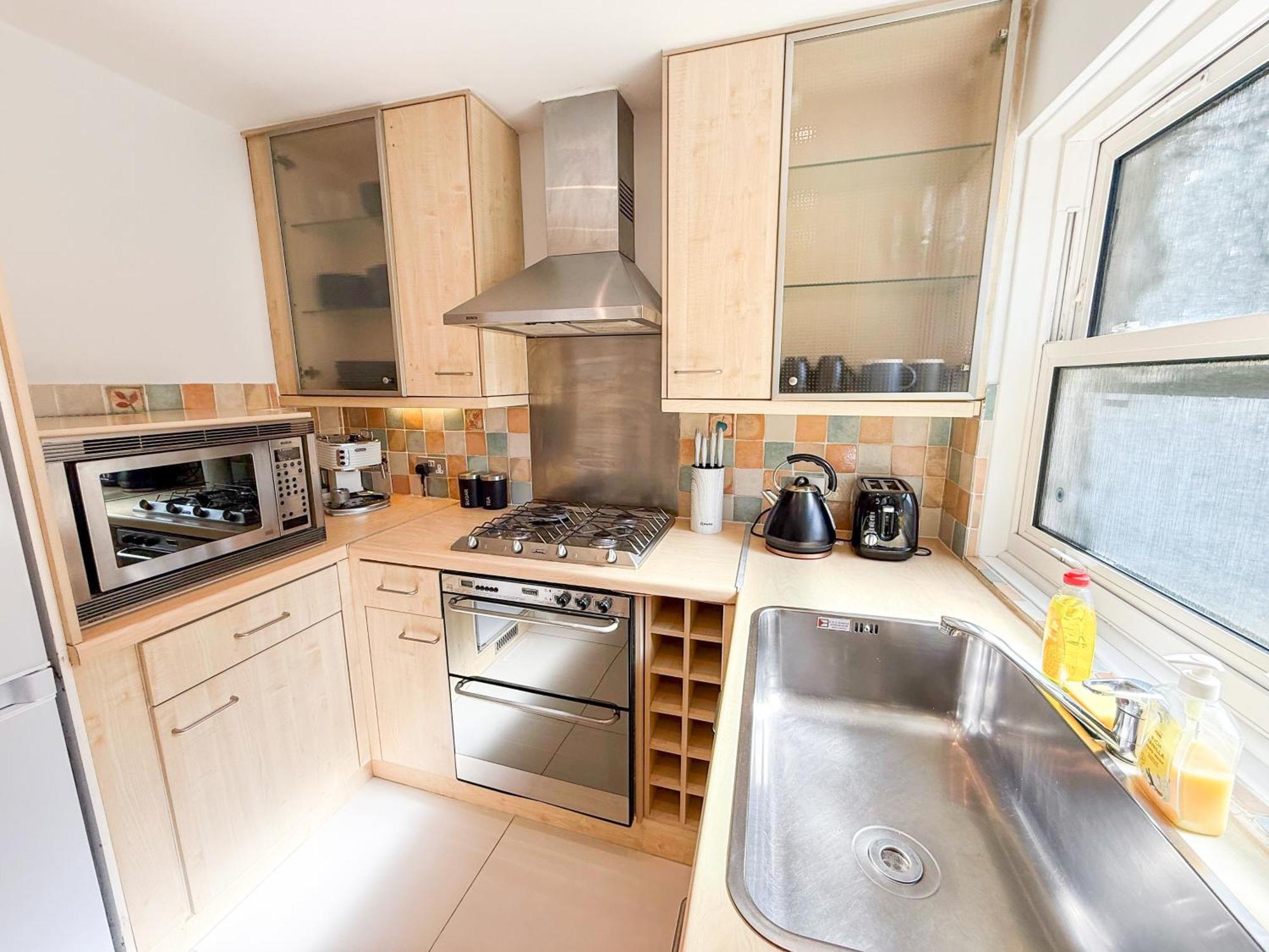 Apartment Detached House With Free Parking In Little Venice Near Paddington Hyde Park *